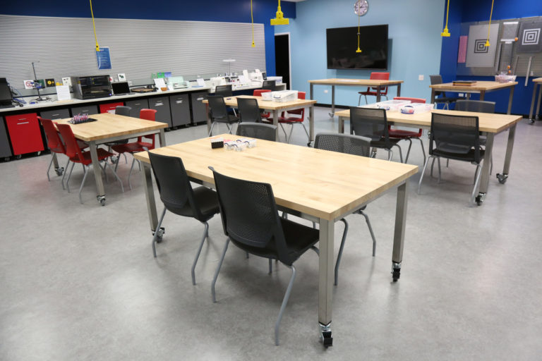 classic maker tables, northbrook public library