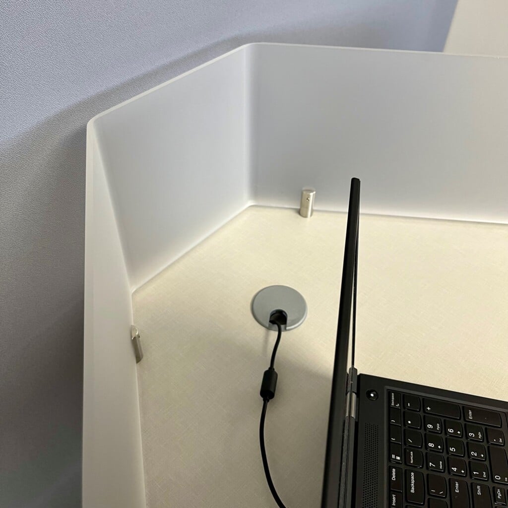 Wedge Table - Grommet & Acrylic Privacy Panel